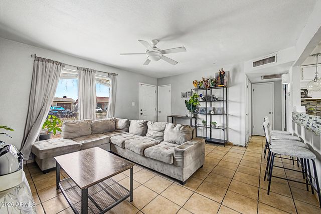 8730 W EARLL Drive, Phoenix, AZ 85037