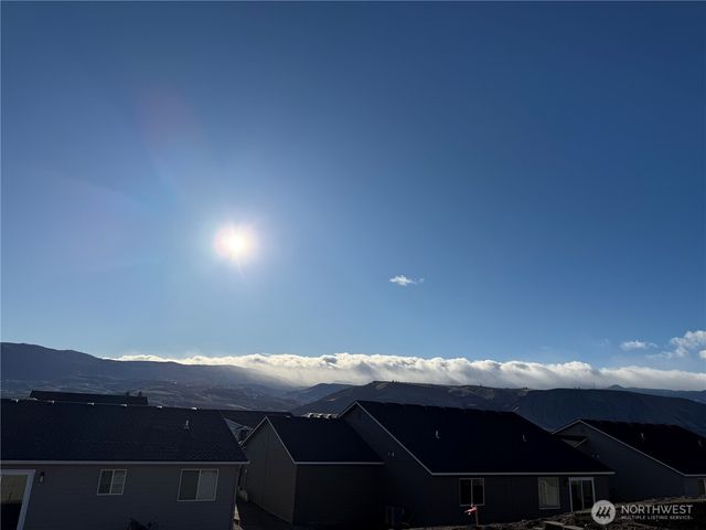 2400 2nd Street SE, East Wenatchee, WA 98802