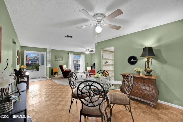 1 FARRINGTON Lane, Palm Coast, FL 32137