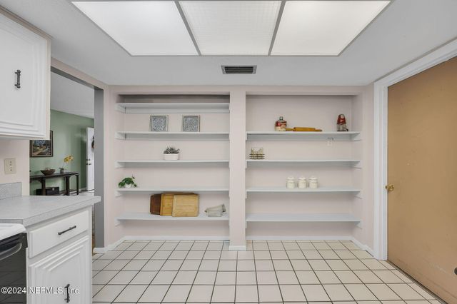 1 FARRINGTON Lane, Palm Coast, FL 32137