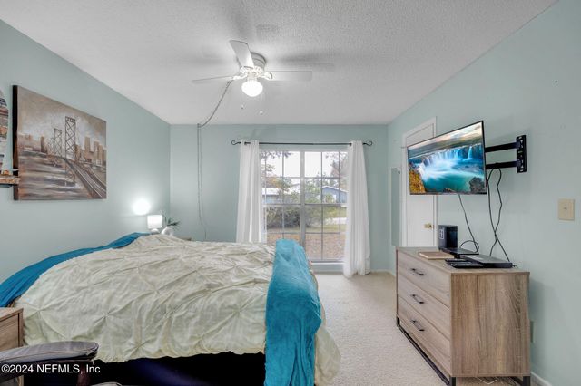 1 FARRINGTON Lane, Palm Coast, FL 32137