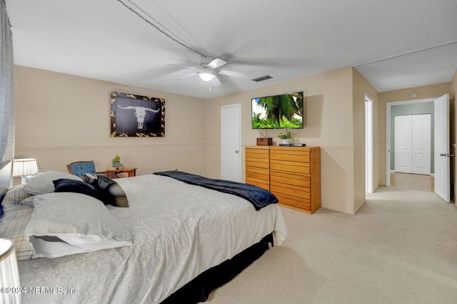 1 FARRINGTON Lane, Palm Coast, FL 32137