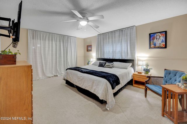 1 FARRINGTON Lane, Palm Coast, FL 32137