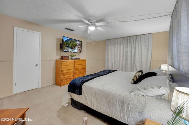 1 FARRINGTON Lane, Palm Coast, FL 32137