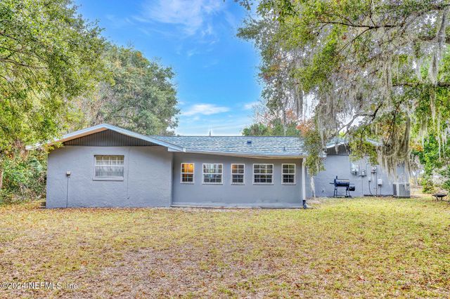 1 FARRINGTON Lane, Palm Coast, FL 32137