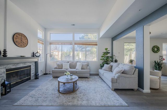 327 Rhine Court, Salinas, CA 93906