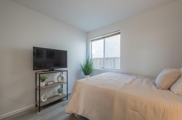 327 Rhine Court, Salinas, CA 93906