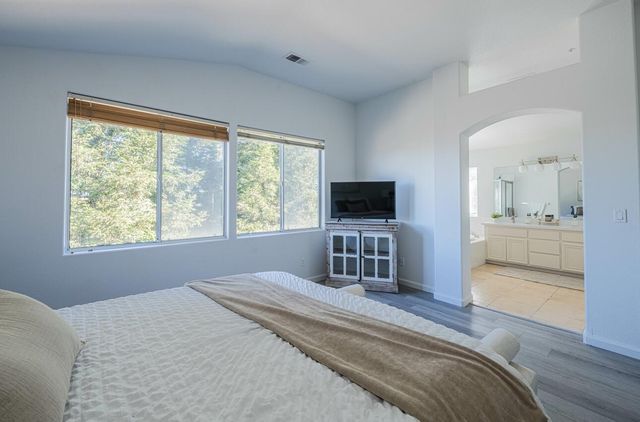 327 Rhine Court, Salinas, CA 93906