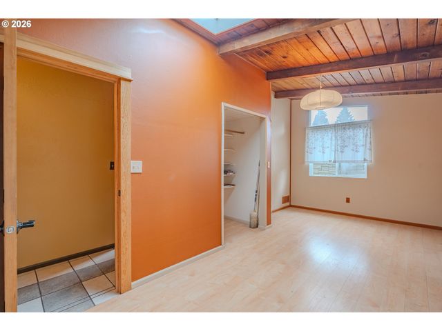 106 Nw 50TH St, Vancouver, WA 98663