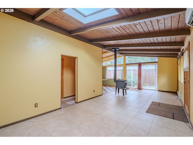 106 Nw 50TH St, Vancouver, WA 98663