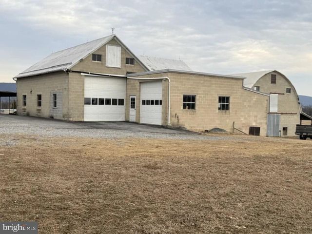 1421 MCCLURES GAP ROAD, Carlisle, PA 17013