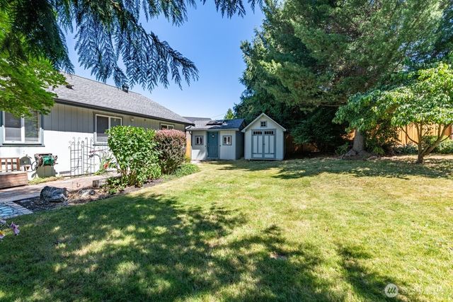 7026 66th Avenue NE, Marysville, WA 98270