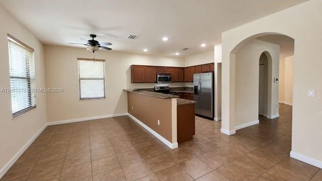 8890 W 33rd Ave, Hialeah, FL 33018