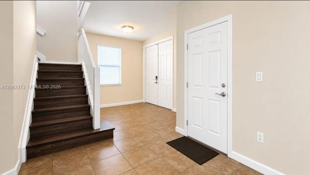 8890 W 33rd Ave, Hialeah, FL 33018