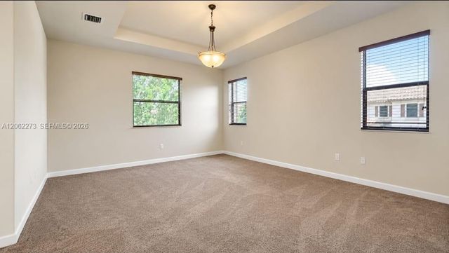 8890 W 33rd Ave, Hialeah, FL 33018