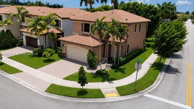 8890 W 33rd Ave, Hialeah, FL 33018