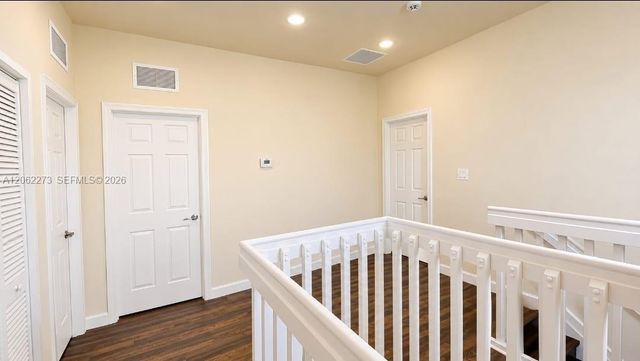 8890 W 33rd Ave, Hialeah, FL 33018