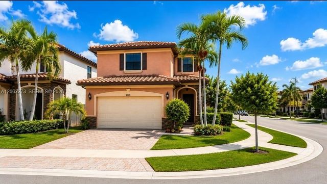 8890 W 33rd Ave, Hialeah, FL 33018