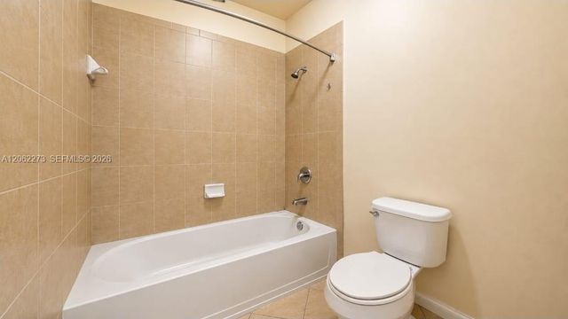 8890 W 33rd Ave, Hialeah, FL 33018
