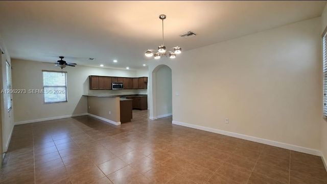 8890 W 33rd Ave, Hialeah, FL 33018