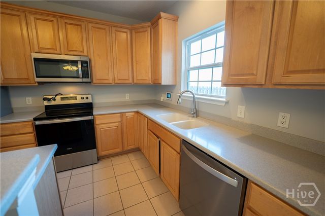 492 Golden Grove Lane, Richmond Hill, GA 31324