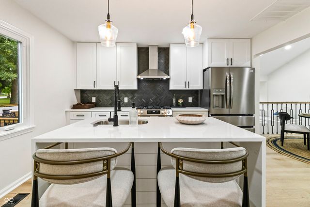 10924 Thunderbird Drive, Carmel, IN 46032