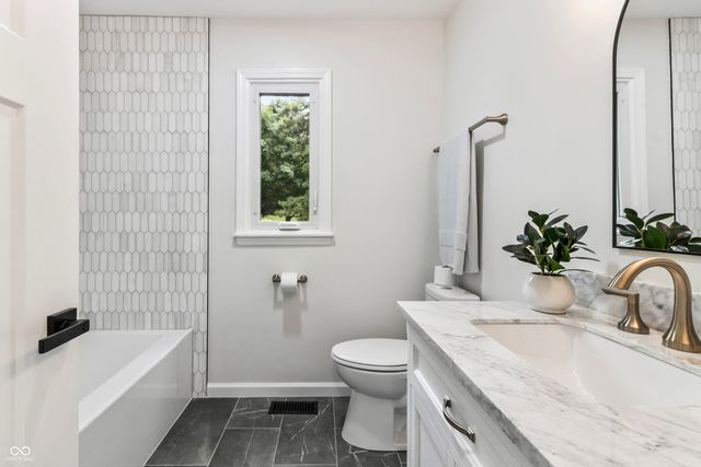 10924 Thunderbird Drive, Carmel, IN 46032