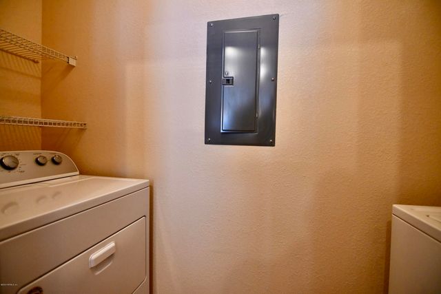8290 GATE Parkway 137, Jacksonville, FL 32216