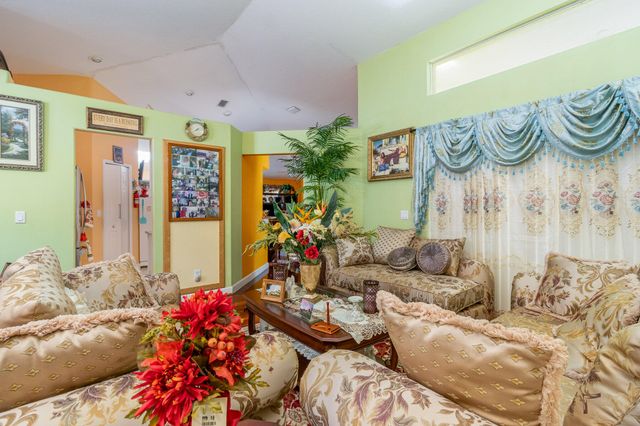 1581 Jenson Terrace SE, Palm Bay, FL 32909