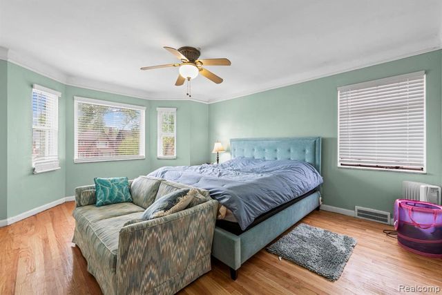 17500 Pennington Drive, Detroit, MI 48221