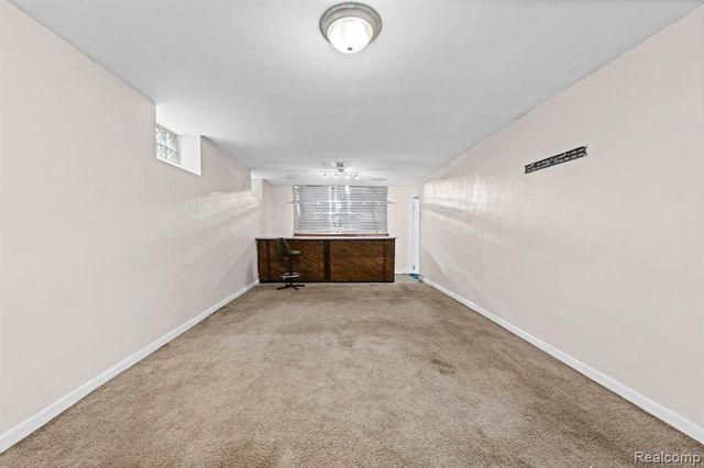 17500 Pennington Drive, Detroit, MI 48221