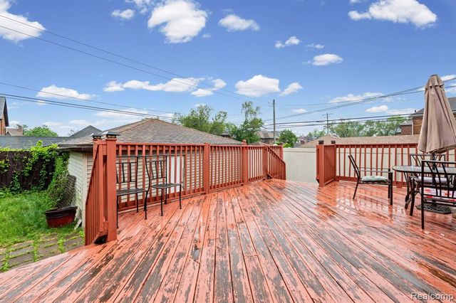 17500 Pennington Drive, Detroit, MI 48221