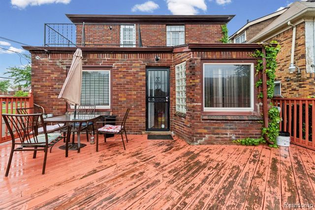 17500 Pennington Drive, Detroit, MI 48221