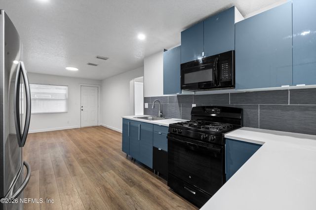 231 E 16TH Street 1, Jacksonville, FL 32206