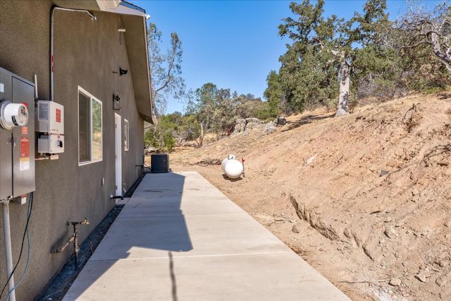 32622 Person Court, Coarsegold, CA 93614
