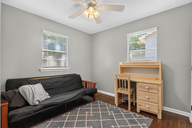 3407 S Walnut Creek Drive, Sand Springs, OK 74063