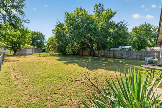 3407 S Walnut Creek Drive, Sand Springs, OK 74063