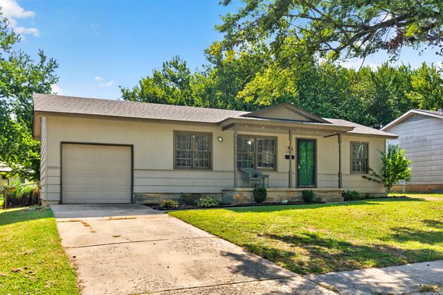 3407 S Walnut Creek Drive, Sand Springs, OK 74063