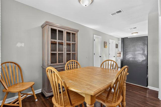 3407 S Walnut Creek Drive, Sand Springs, OK 74063