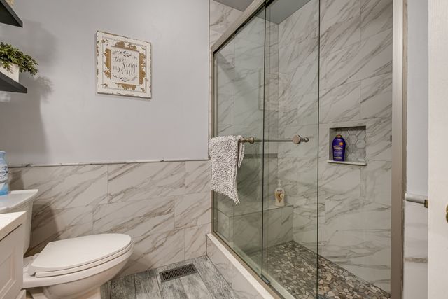 5337 Roxborough Pass, Hermitage, TN 37076