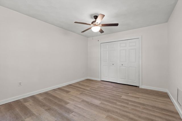 1820 W Lake Drive NW, Cleveland, TN 37312