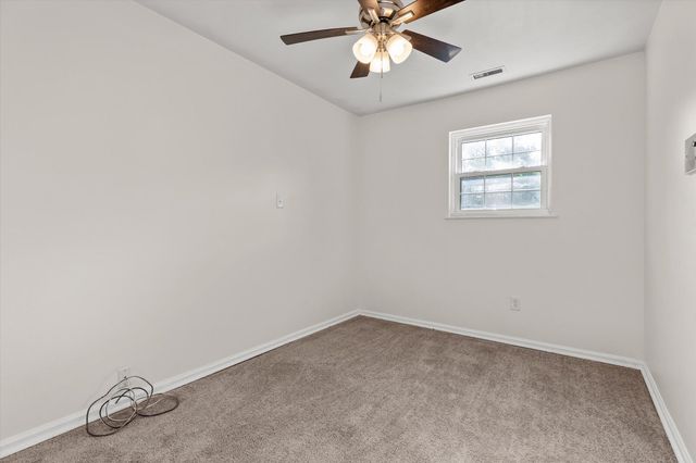 1820 W Lake Drive NW, Cleveland, TN 37312