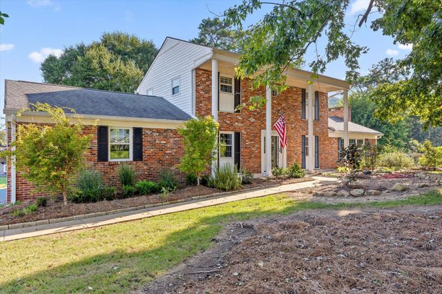 1820 W Lake Drive NW, Cleveland, TN 37312