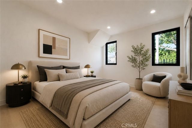 2676 Newell Street, Los Angeles, CA 90039