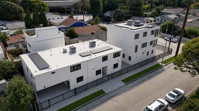 2676 Newell Street, Los Angeles, CA 90039