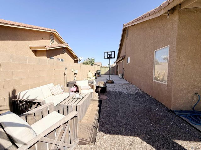 7979 E 37 Pl, Yuma, AZ 85365