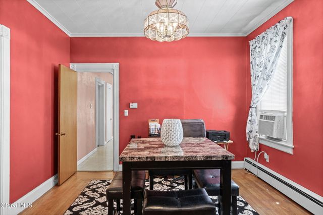 430 8th Avenue, Troy, NY 12182
