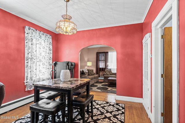 430 8th Avenue, Troy, NY 12182