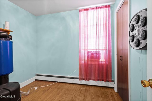 430 8th Avenue, Troy, NY 12182