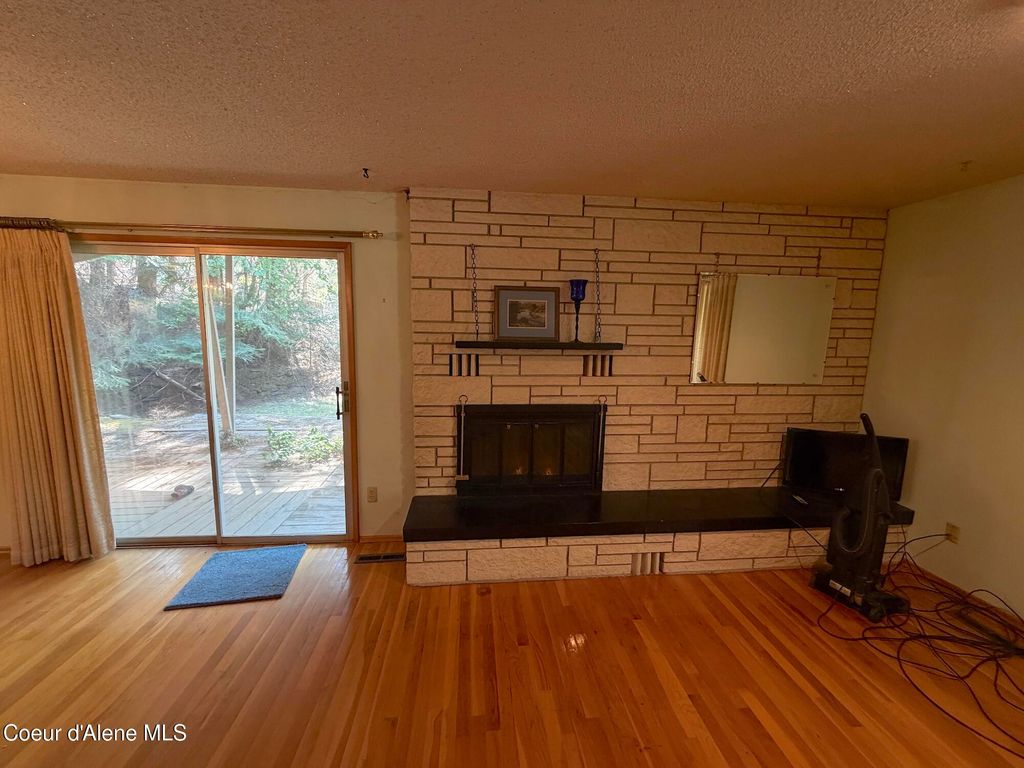 202 Fairview Avenue, Silverton, ID 83867 photo 5